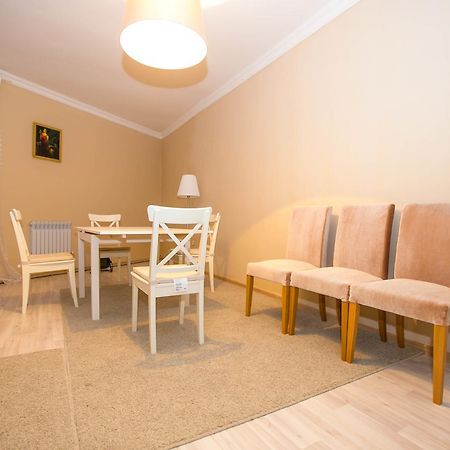 Hotel Jasmine Atyrau Exterior photo