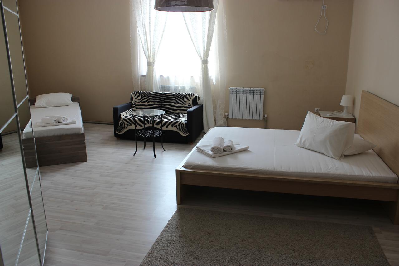 Hotel Jasmine Atyrau Exterior photo