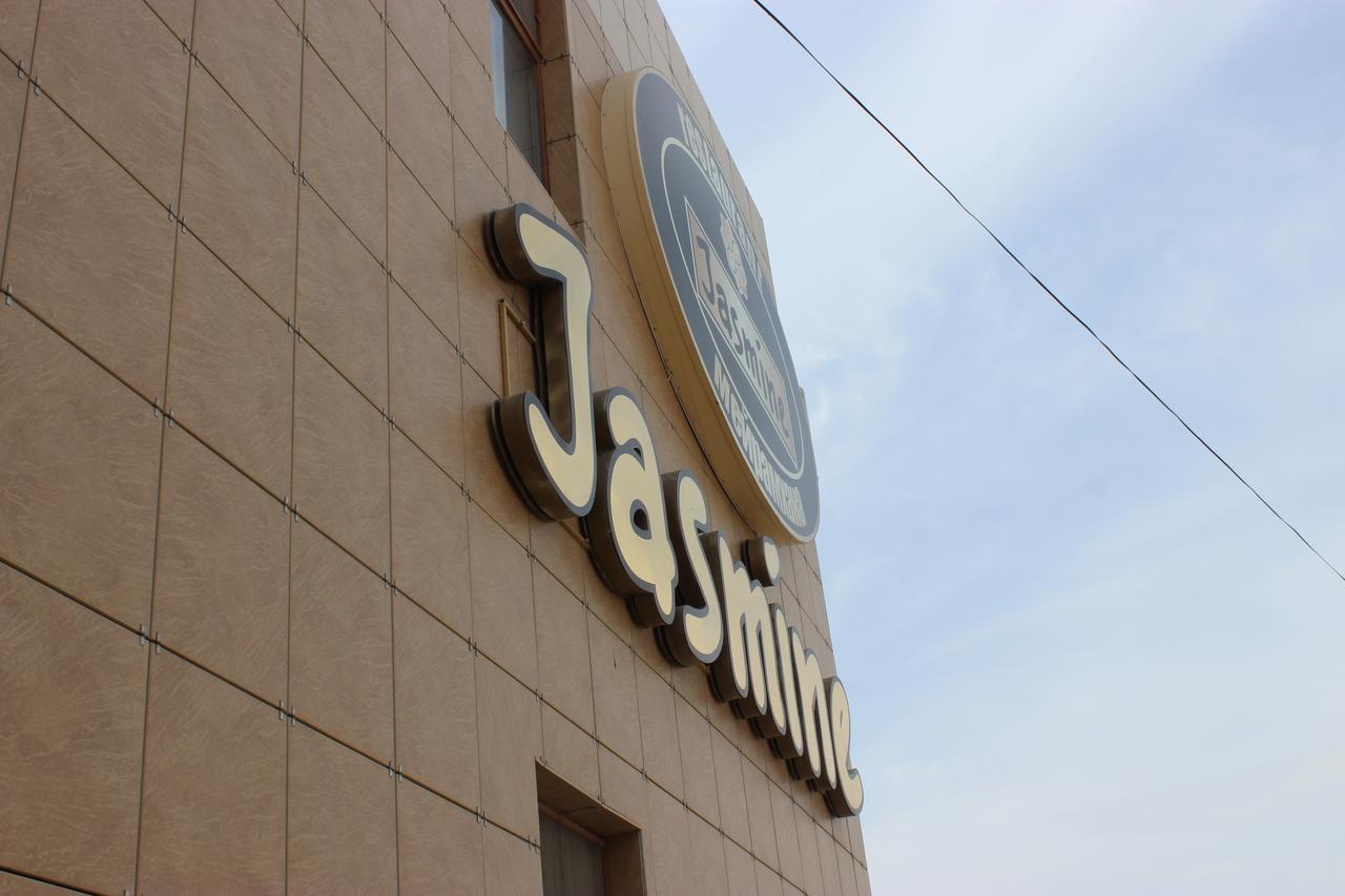 Hotel Jasmine Atyrau Exterior photo